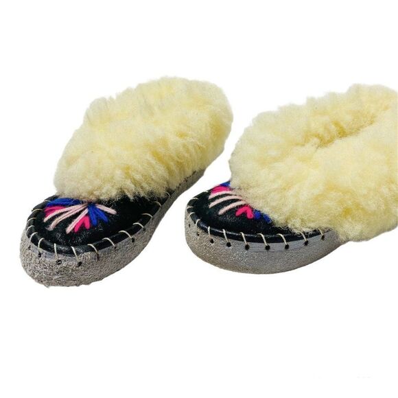 𝅺vintage Handmade Unique Shearling Leather Moccasins - Picture 4 of 6